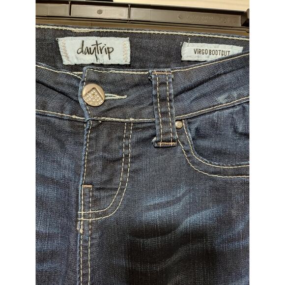 Womens Daytrip Virgo Bootcut Jeans sz 24R - Picture 2 of 5